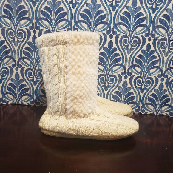 Thick warm crocheted Chunky lounge slippers  rubber sole off-white sz 8-9 - Picture 7 of 12